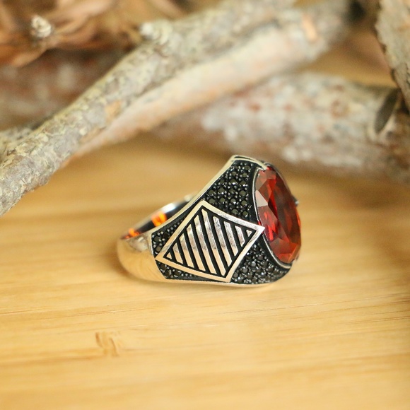Sterling Silver Men's Ring, Black and Red S 10 - Picture 5 of 8